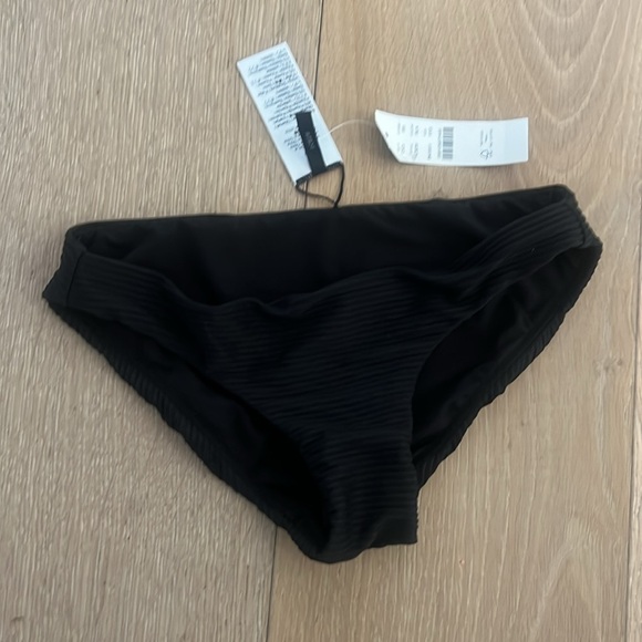 NWT J Crew Black Ribbed cross-back underwire bikini top 32A and XXS bottom - Picture 7 of 8